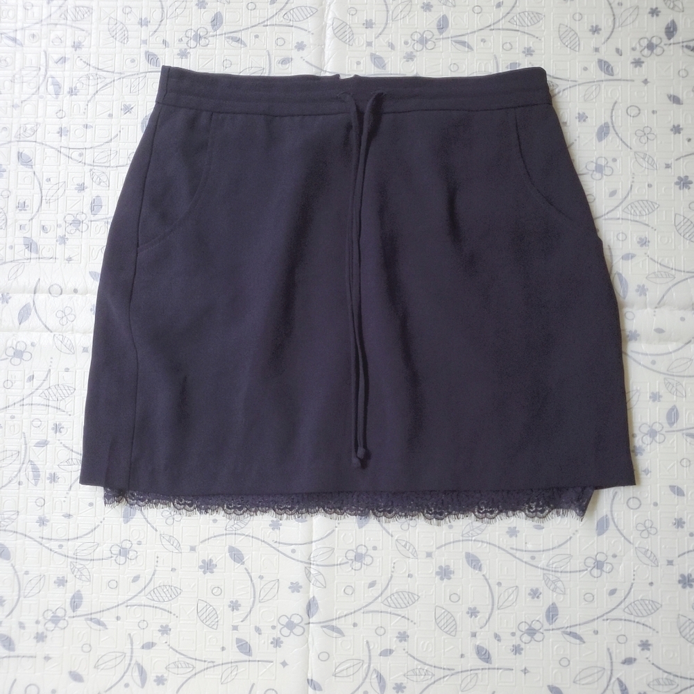 Black skirt